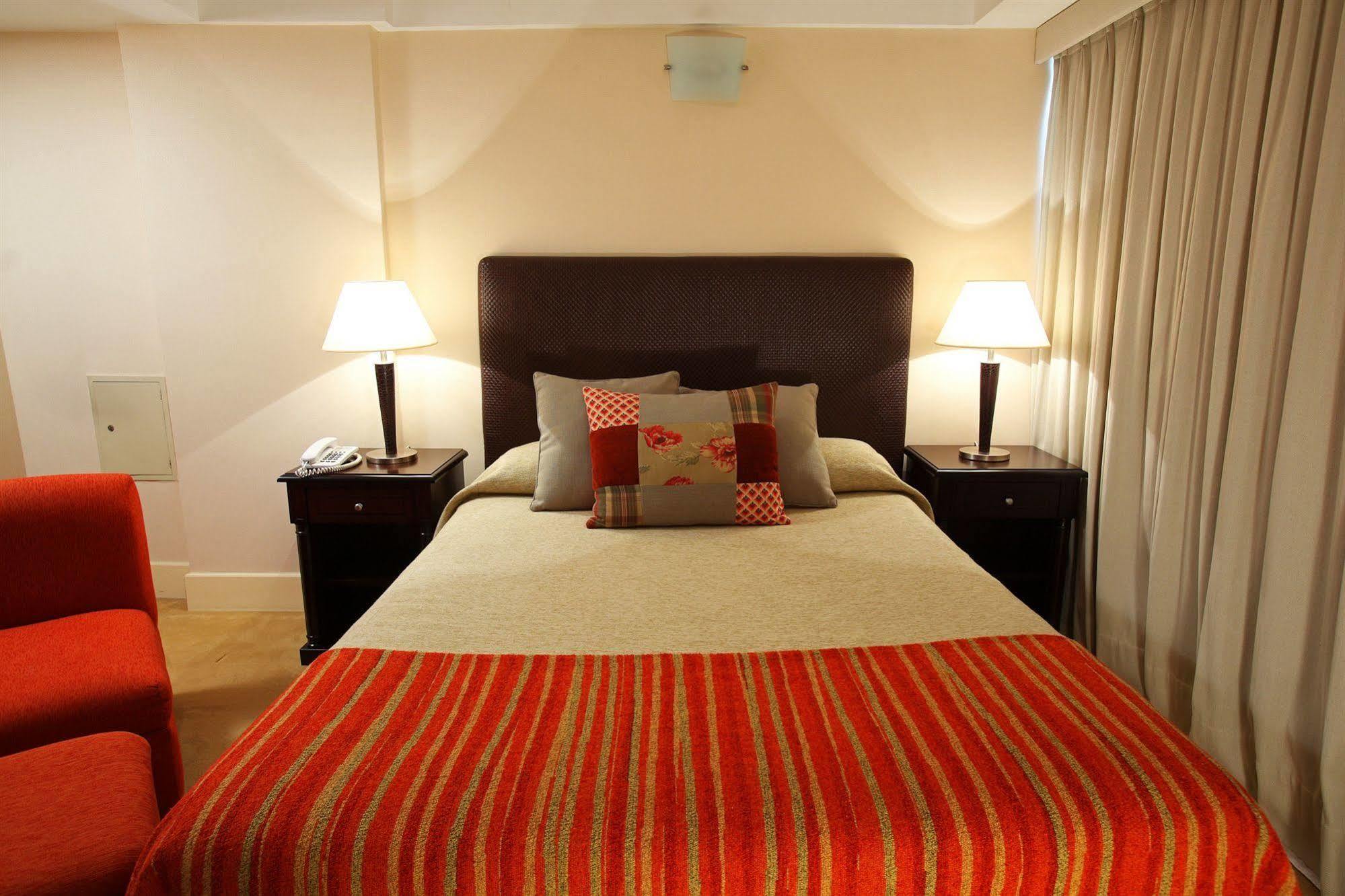 Hotel Etoile Buenos Aires Værelse billede